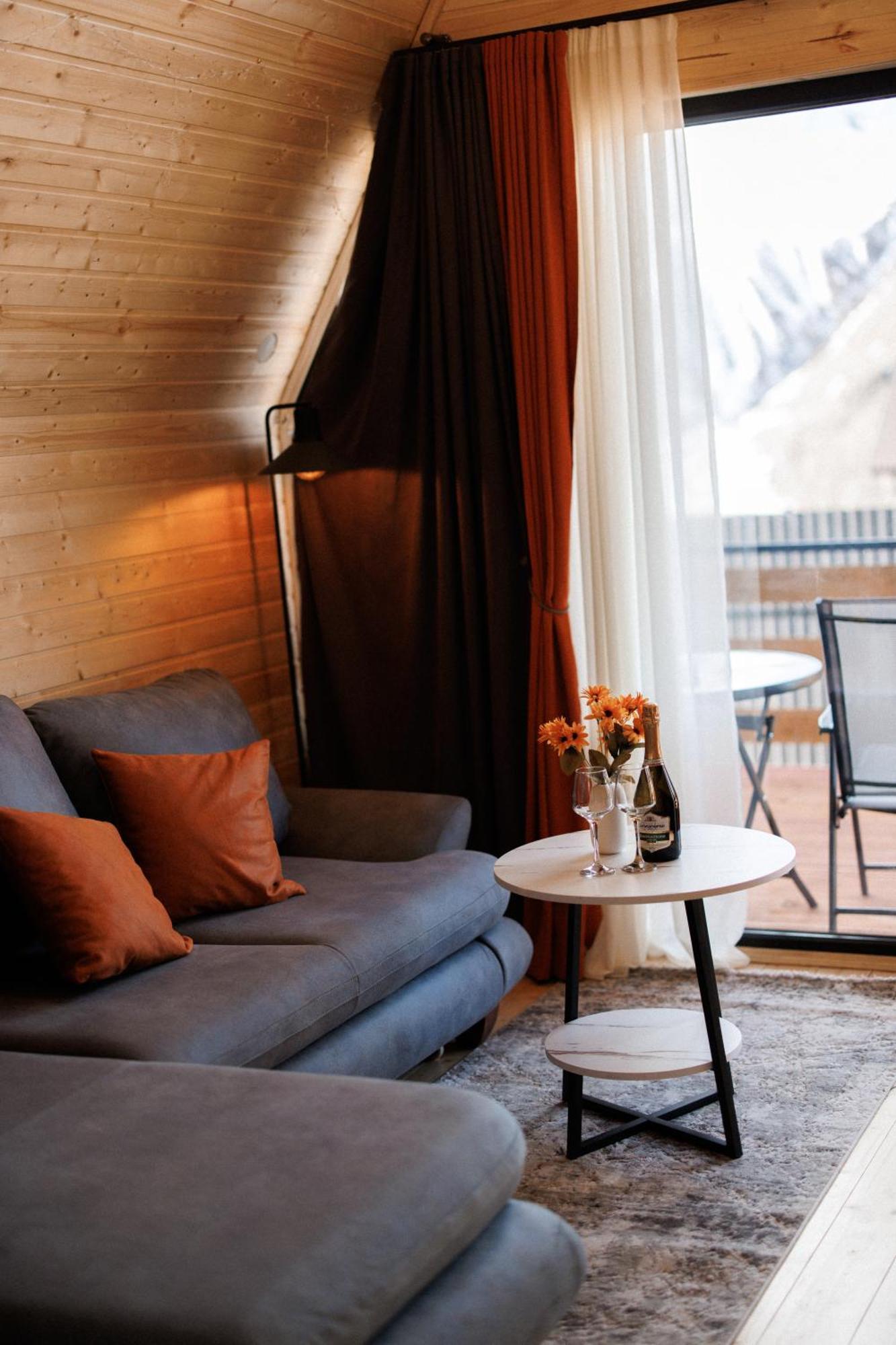Smart Via Kazbegi Villa Exteriör bild