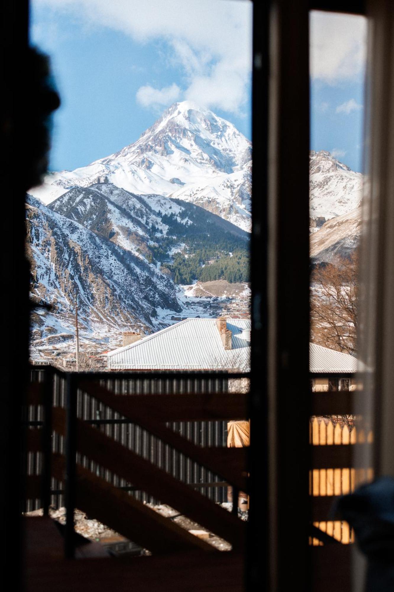 Smart Via Kazbegi Villa Exteriör bild